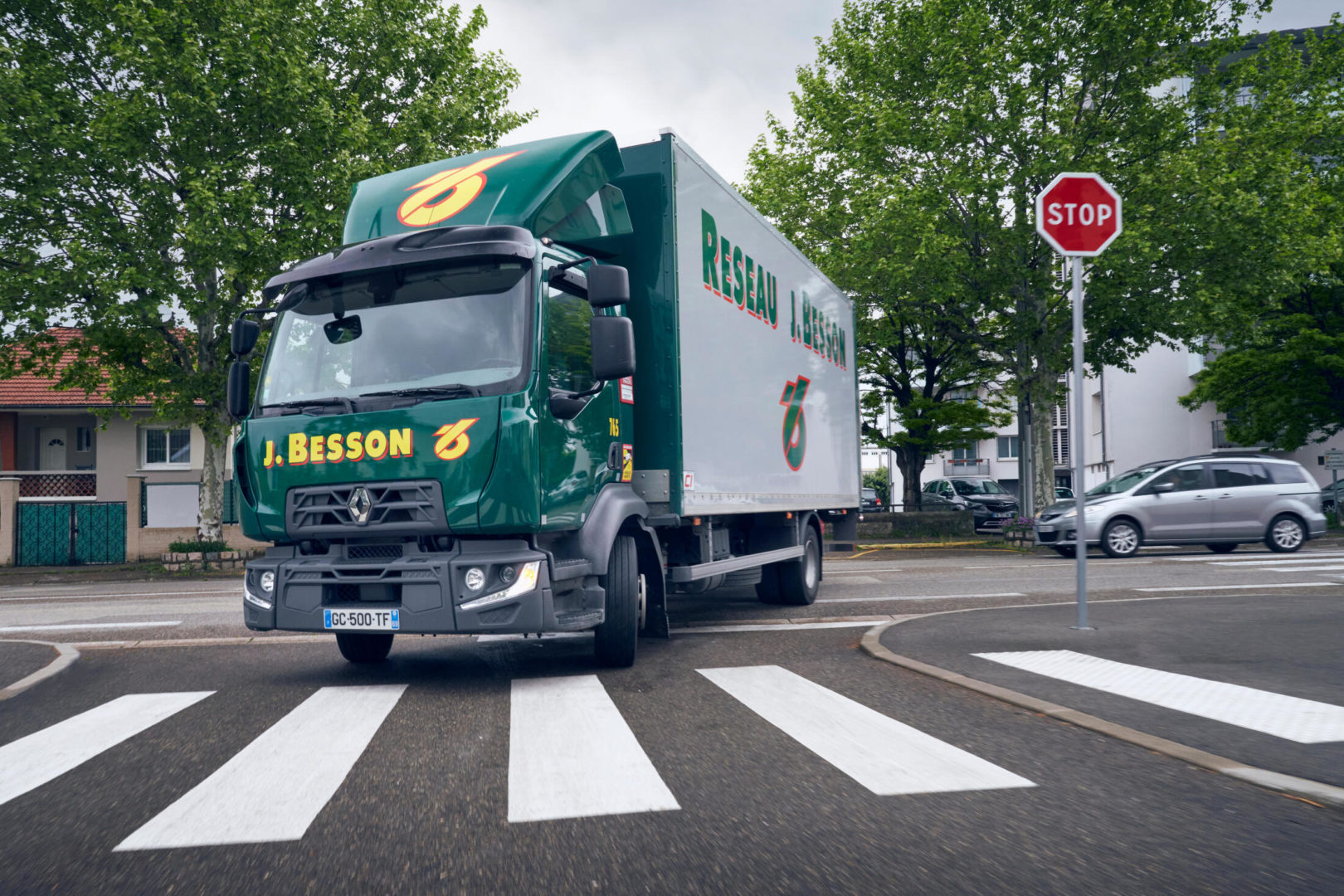 trucks-solutions_renault-trucks_distribution_3
