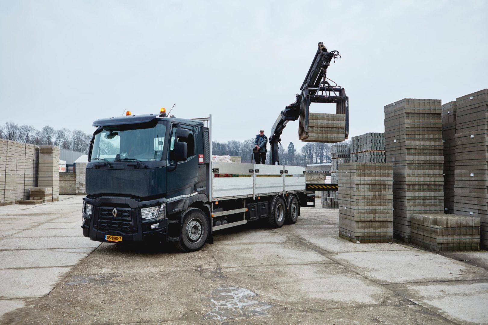 trucks-solutions_renault-trucks_transport-beton_1
