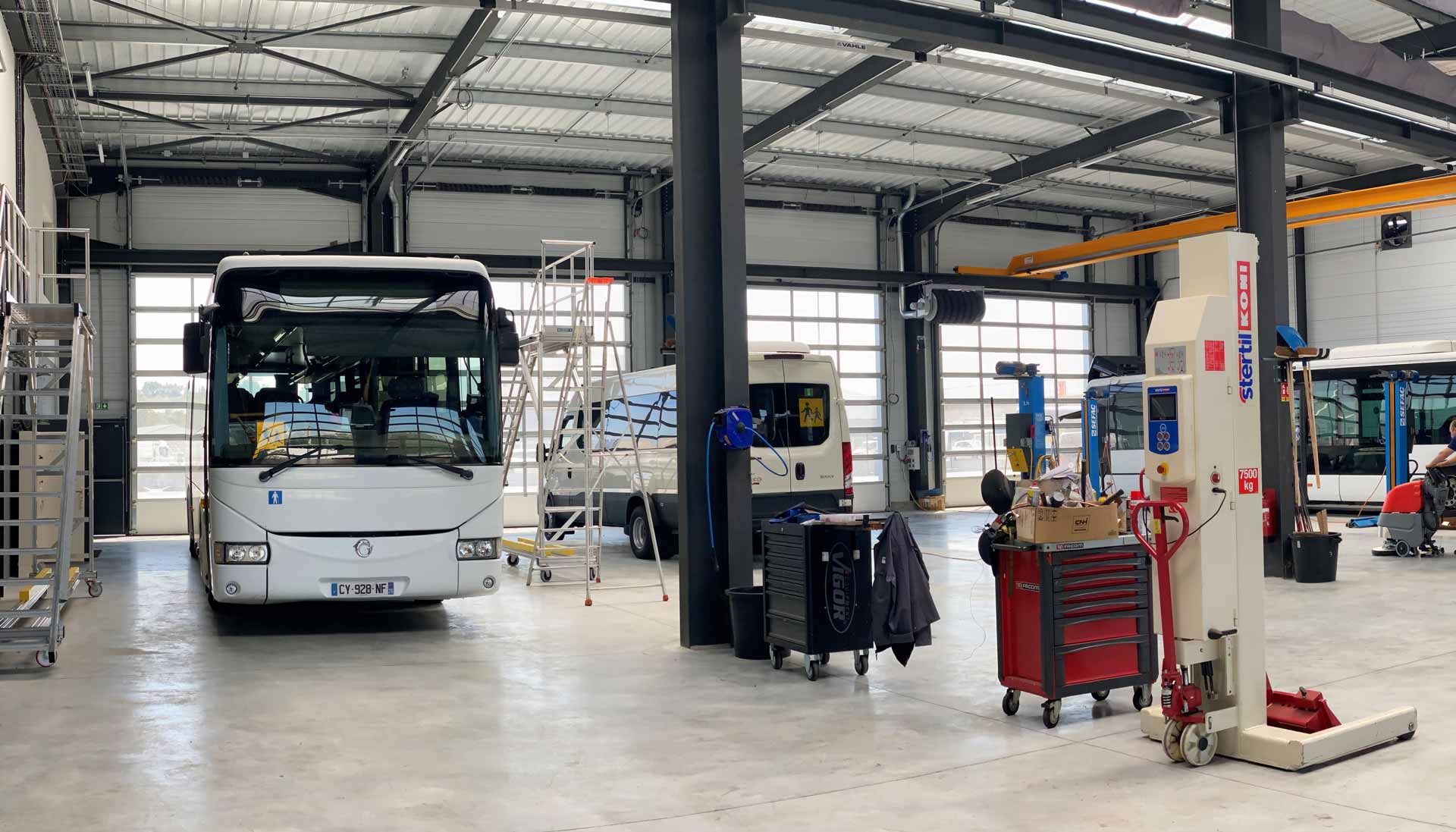 trucks-solutions_iveco-bus_service